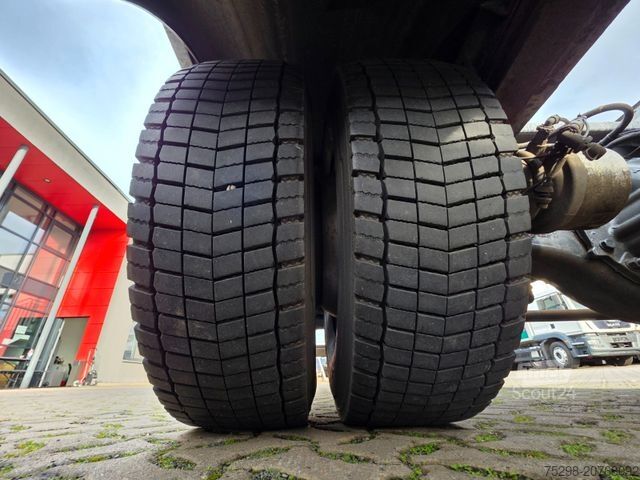 Camion con cassone intercambiabile IVECO Eurocargo 120E22 / Bootstransport