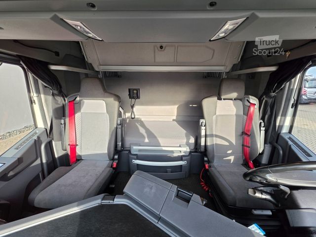 Standart çekici ünitesi RENAULT T520 / Kipphydraulik / Nebenabtrieb