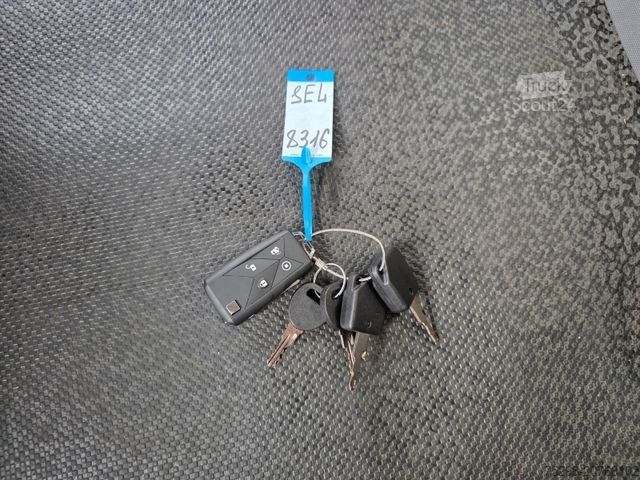 Standart çekici ünitesi RENAULT T520 / Kipphydraulik / Nebenabtrieb