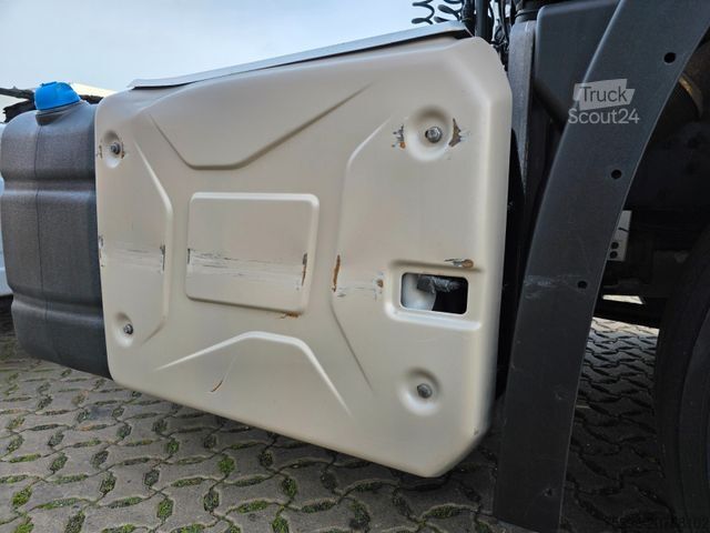 Standart çekici ünitesi RENAULT T520 / Kipphydraulik / Nebenabtrieb