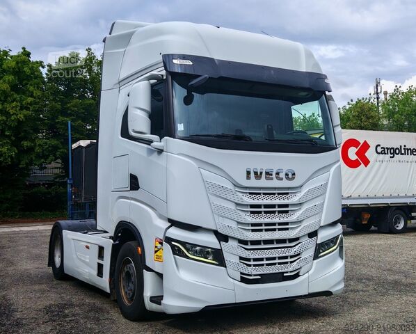 وحدة جرار قياسية Iveco s-way 570