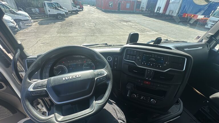 وحدة جرار قياسية Iveco s-way 570