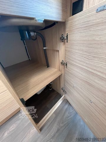 Half-integraal camper SUNLIGHT T 67 S *** Hubbett*6,99m
