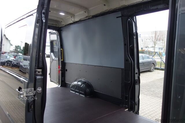 Panelinis furgonas Volkswagen Crafter 35 SUPERHOCH-MAXI 2xsTÜR/LED/STDHZG/AHK