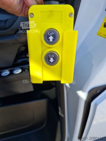 Pick-up bestelwagen Renault Master 35 Pritsche Kipper AHK 3,5to LUFTFEDERUNG