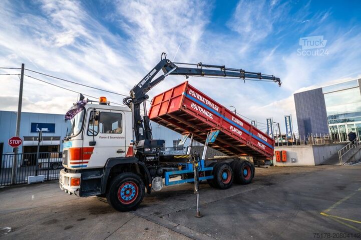 Basculantă cu macara MAN 33.422 DF + HIAB 220 C-5