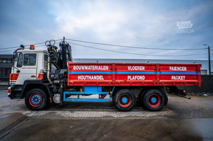 Basculantă cu macara MAN 33.422 DF + HIAB 220 C-5