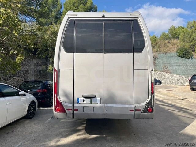 Túraautó Beulas Man Gianino