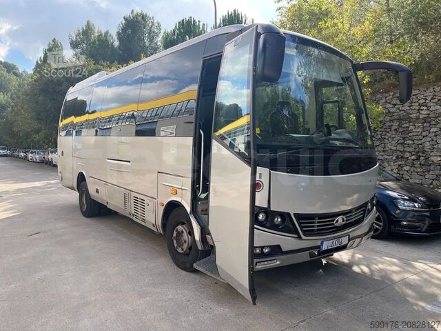 Túraautó Beulas Man Gianino