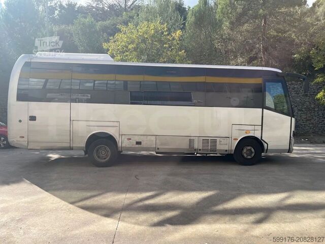 Túraautó Beulas Man Gianino