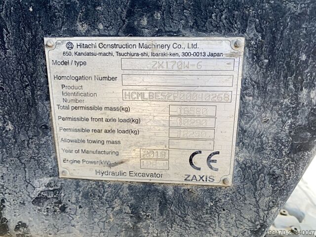 Wheeled Excavator Hitachi ZX170W-6 with 3 buckets
