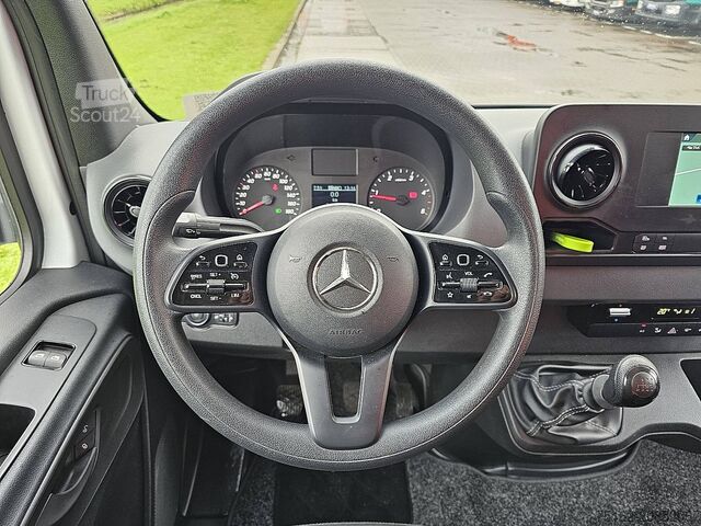 High-roof van MERCEDES-BENZ SPRINTER 315 L3H2 Mbux Airco Eur6