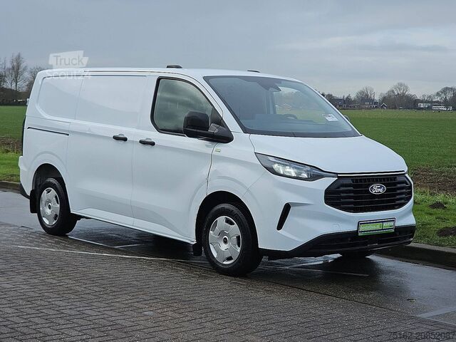 High-roof van FORD TRANSIT CUSTOM 2.0 L1H1 Navi Euro6 AC!