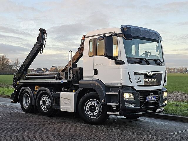 Portal arm system MAN 26.420 TGS MEILLER AK 16 NT