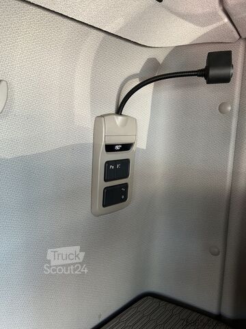 Standard-SZM DAF CF 410 FT Space Cab / 623 dkm / New Tacho V2 / ...