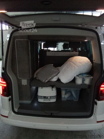Furgão de caixa VW California Camper | 4 Schlafplätze 