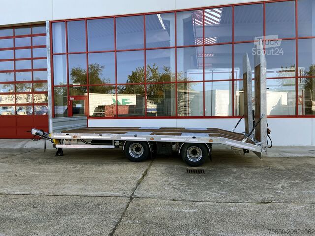 Remolque de plataforma baja Möslein TT21-7,2 Hydr  21 t Tandemtieflader, hydr. Rampen, NEU