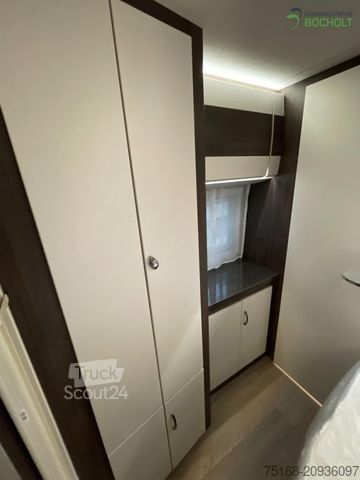 Lakókocsi HOBBY Prestige 720 KWFU Modell 2026