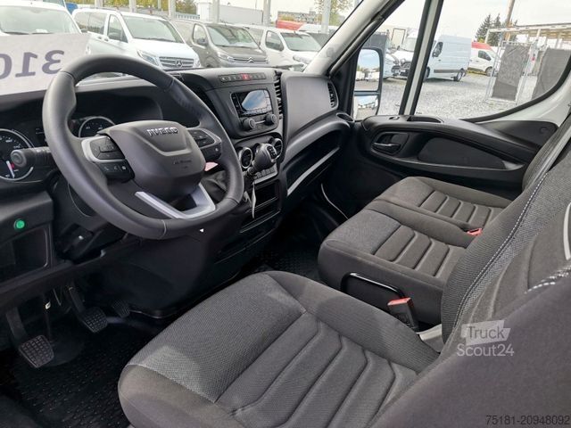 Plachtová dodávka IVECO Daily 35S18 PRITSCHE 10PAL/ LUFT/ NEU/ 2025