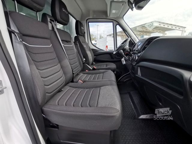 Plachtová dodávka IVECO Daily 35S18 PRITSCHE 10PAL/ LUFT/ NEU/ 2025