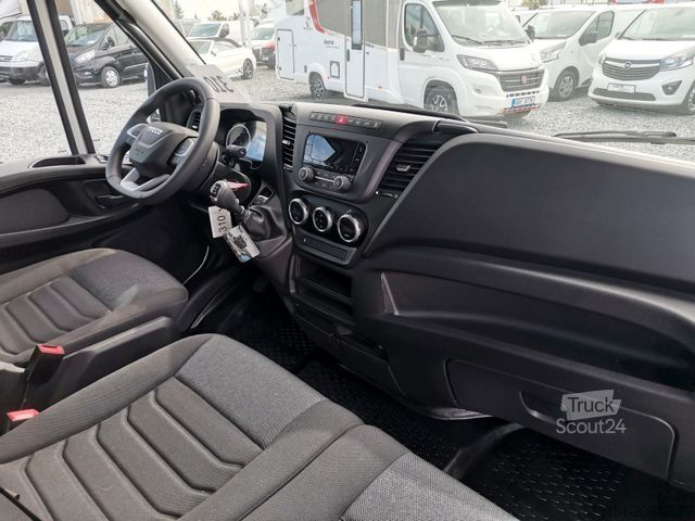 Plachtová dodávka IVECO Daily 35S18 PRITSCHE 10PAL/ LUFT/ NEU/ 2025