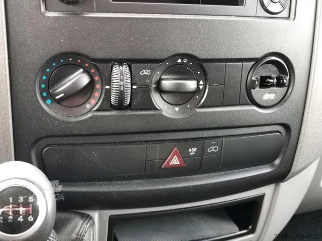 Skříňová dodávka MERCEDES-BENZ Sprinter 513CDI KOFFER 8PAL/ LBW/ BIS 3,5T