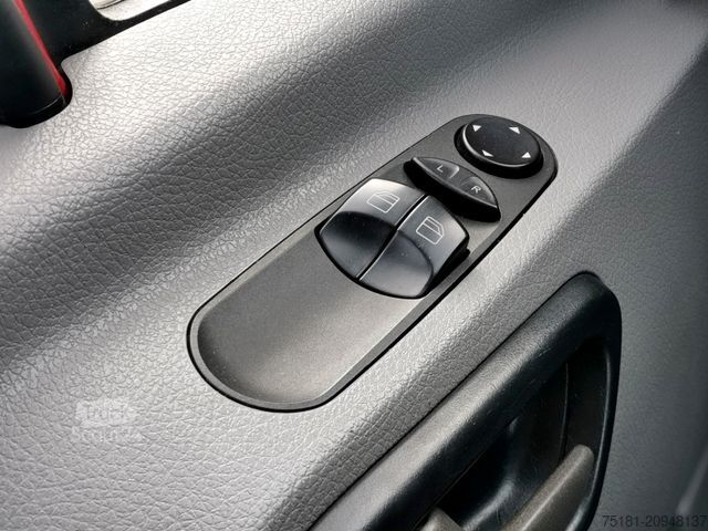 Skříňová dodávka MERCEDES-BENZ Sprinter 513CDI KOFFER 8PAL/ LBW/ BIS 3,5T