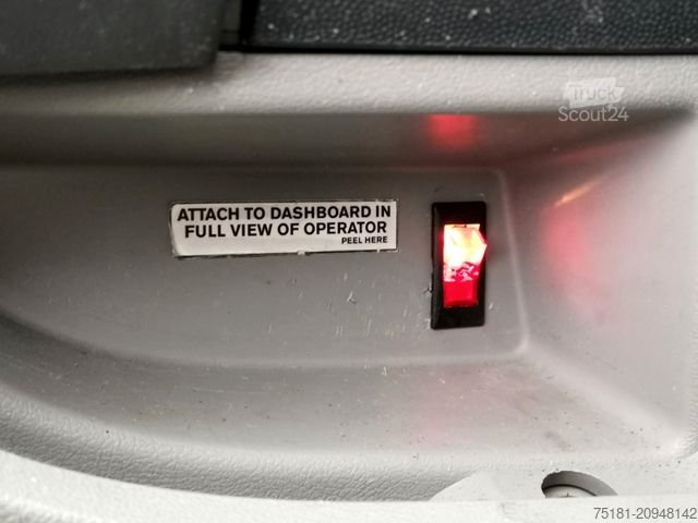 Çöp kamyonu CITROEN Jumper 2.2HDI/88kw Müllwagen / AHK 3,5T