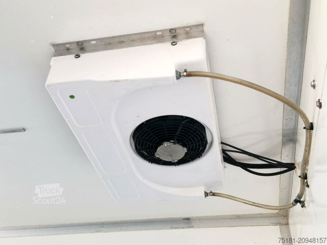 Autoutilitară frigorifică RENAULT Master 165DCI TIEFKÜHLER/ 7PAL/ LUFT/ 1.BESITZER