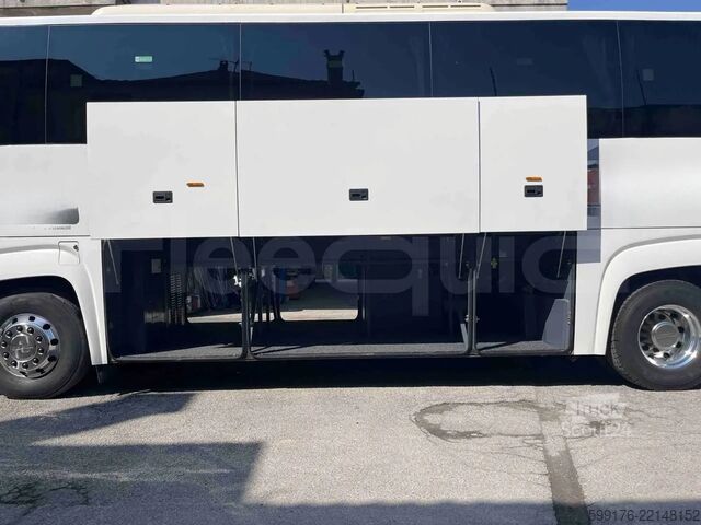 حافلة سياحية SCANIA Touring HD