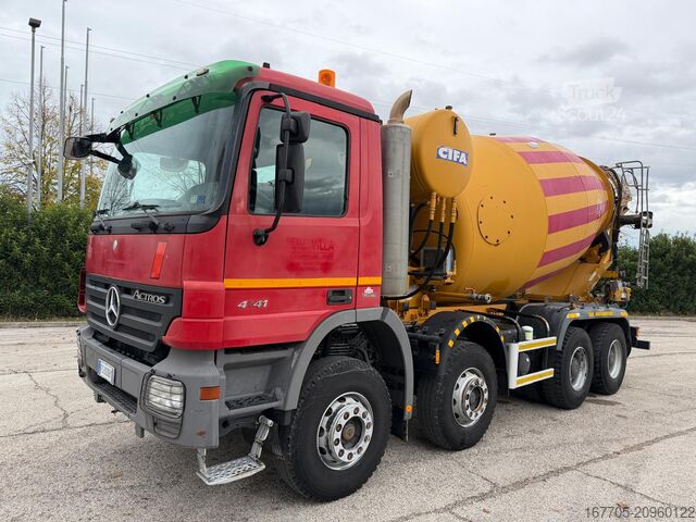 φορτηγό αναμικτήρας σκυροδέματος Mercedes-Benz Actros 4141