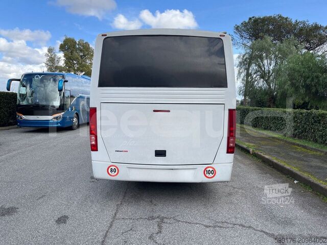 Bus intercité Mercedes-Benz Vario