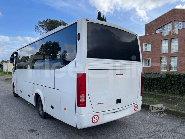 Bus intercité Mercedes-Benz Vario