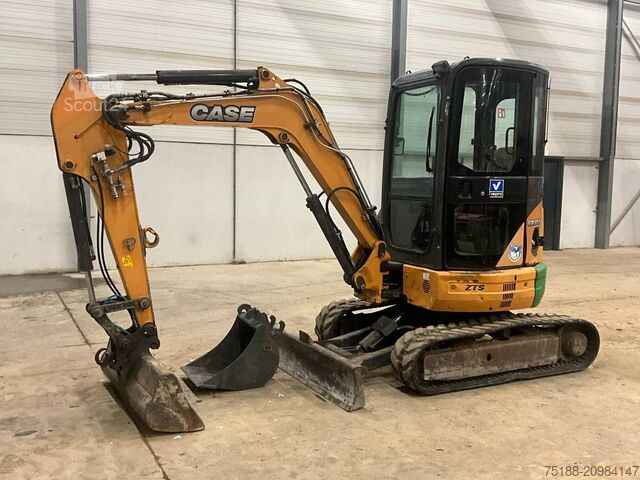 Mini ekskavatorius CASE CX 35 B