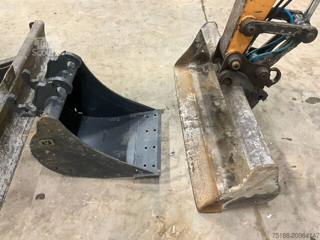 Mini ekskavatorius CASE CX 35 B