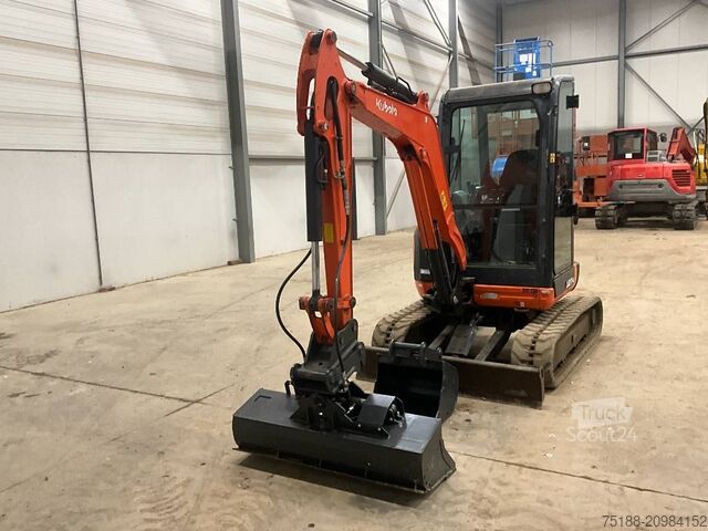 Mini ekskavatorius Kubota U 27-4