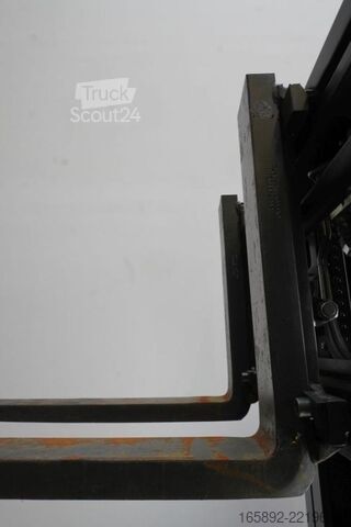 رافعة شوكية Linde E 30 ION 1252