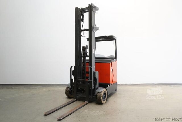 رافعة شوكية تلسكوبية Linde R 16 G 1120