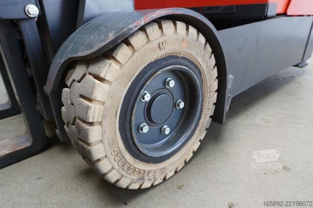 رافعة شوكية تلسكوبية Linde R 16 G 1120