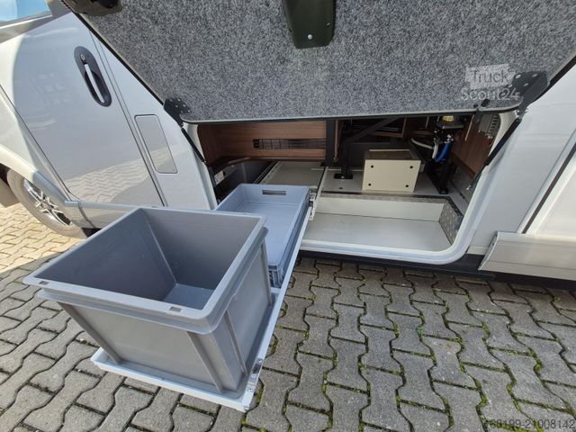 Camping-car intégral CARTHAGO chic e-line I 50 *Top Zustand*