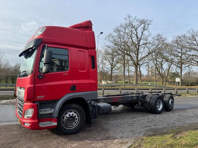 Podvozok s kabínou DAF CF 440 6 x 2 Naloopas - stuuras