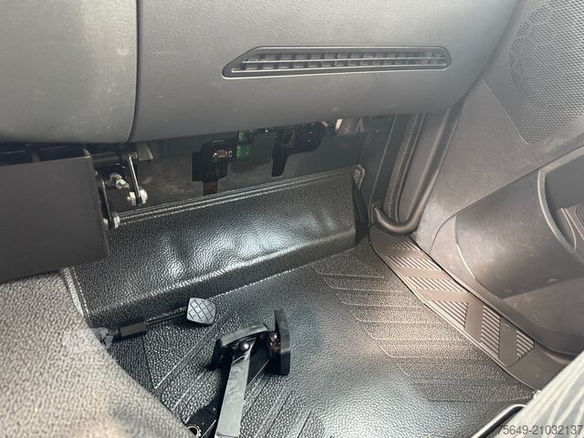 Vrachtwagenchassis Mercedes-Benz Arocs 1827/30 A 4x4 Arocs 1827/30 A 4x4, Fahrschule, mehrfach vorhanden!