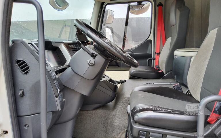 Valigia Renault D 210 P4x2 - ACC. - 33-BPX-1 - BAKWAGEN - 12 TO...