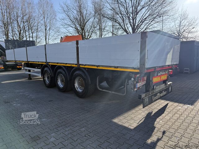 Open semitrailer  3- Achs Lecitrailer Pritsche