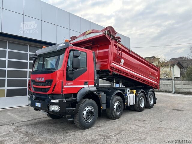 Driezijdige kipper Iveco Trakker 500