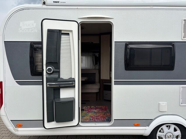 Caravane HOBBY Prestige 495 UL mit Einzelbetten aus 1. Hand