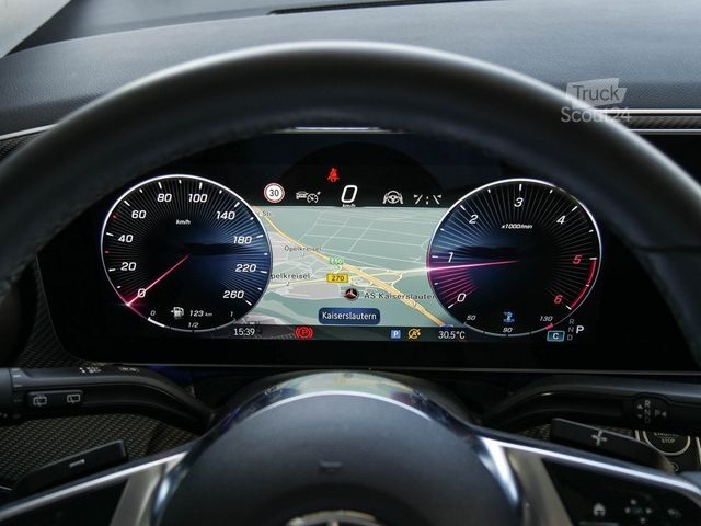 Minibus MERCEDES-BENZ V 250 d AMG lang NIGHT DISTR NAVI AHK LED 360°