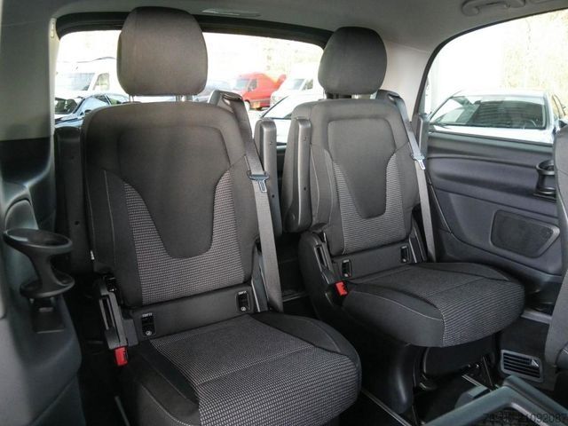 Minibus MERCEDES-BENZ V 250 d STYLE Kompakt DISTR STHZ AHK KAM NAVI LM