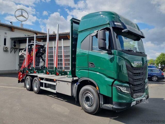 Transportador de madeira Iveco X-WAY AS300X57ZP ON+ 6x4 Palfinger Epsilon M12 Z