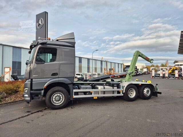 Hakenarmsystem Mercedes-Benz Arocs 2551 L 6x2/4-4 HAD HIAB ULT21S56 AHK